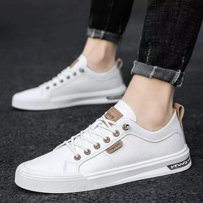 Men's Casual Shoes Lightweight Breathable Flat Sneakers Men Shoes White Skateboarding Shoes Business Travel Tenis Masculino