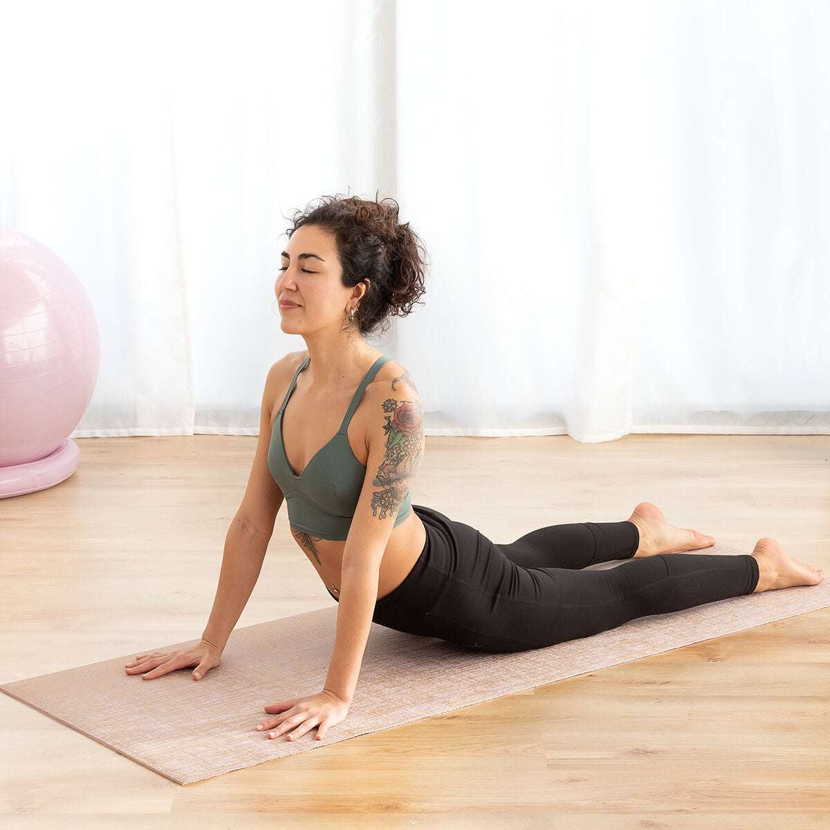 Premium jute yoga mat online UK
